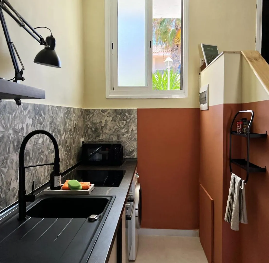Apartment Patio Canario * Beach Escape / 2 Rooms, 2 Terraces & Pool Arona