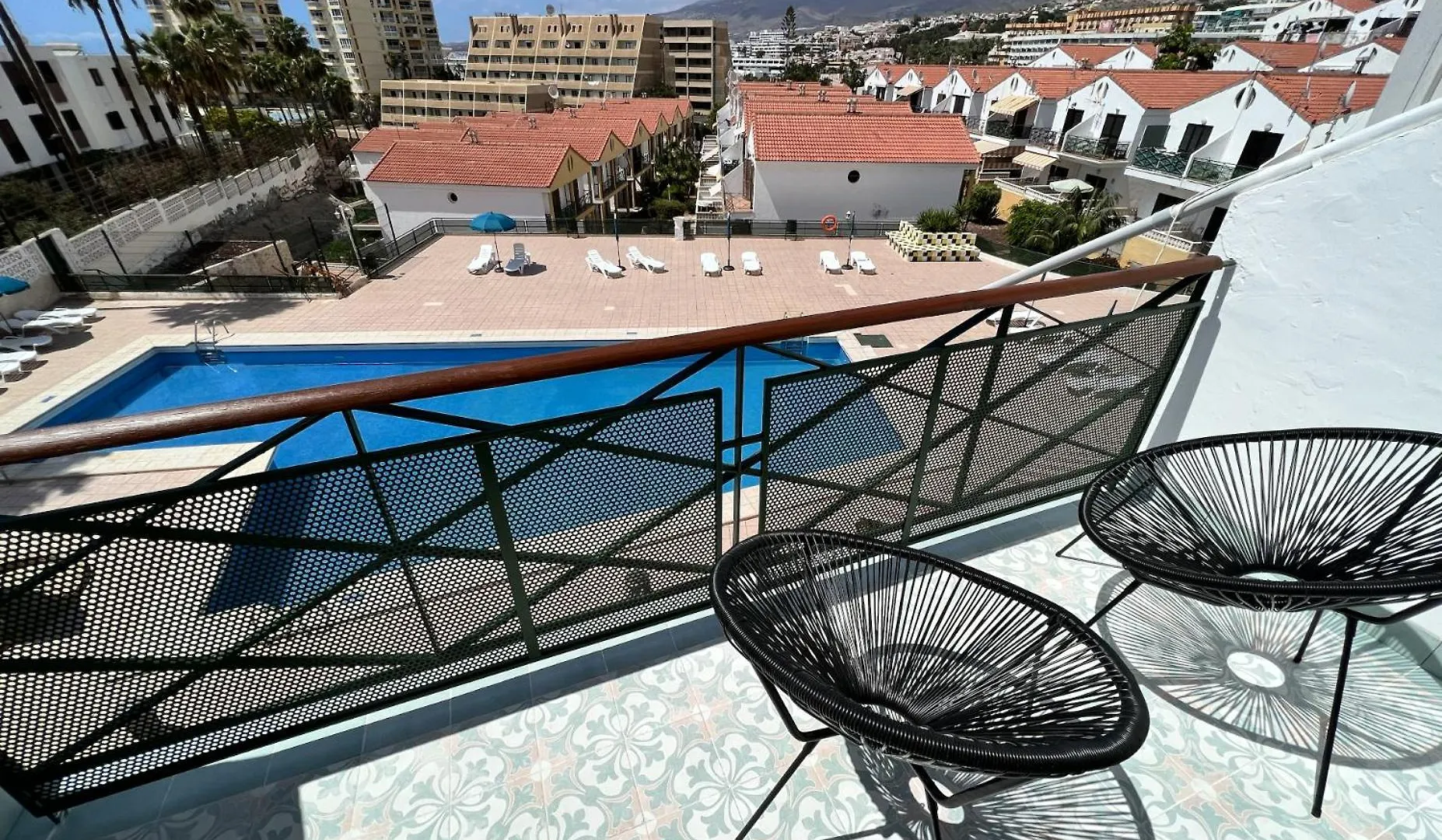 Patio Canario * Beach Escape / 2 Rooms, 2 Terraces & Pool Arona  Apartment Arona (Tenerife)