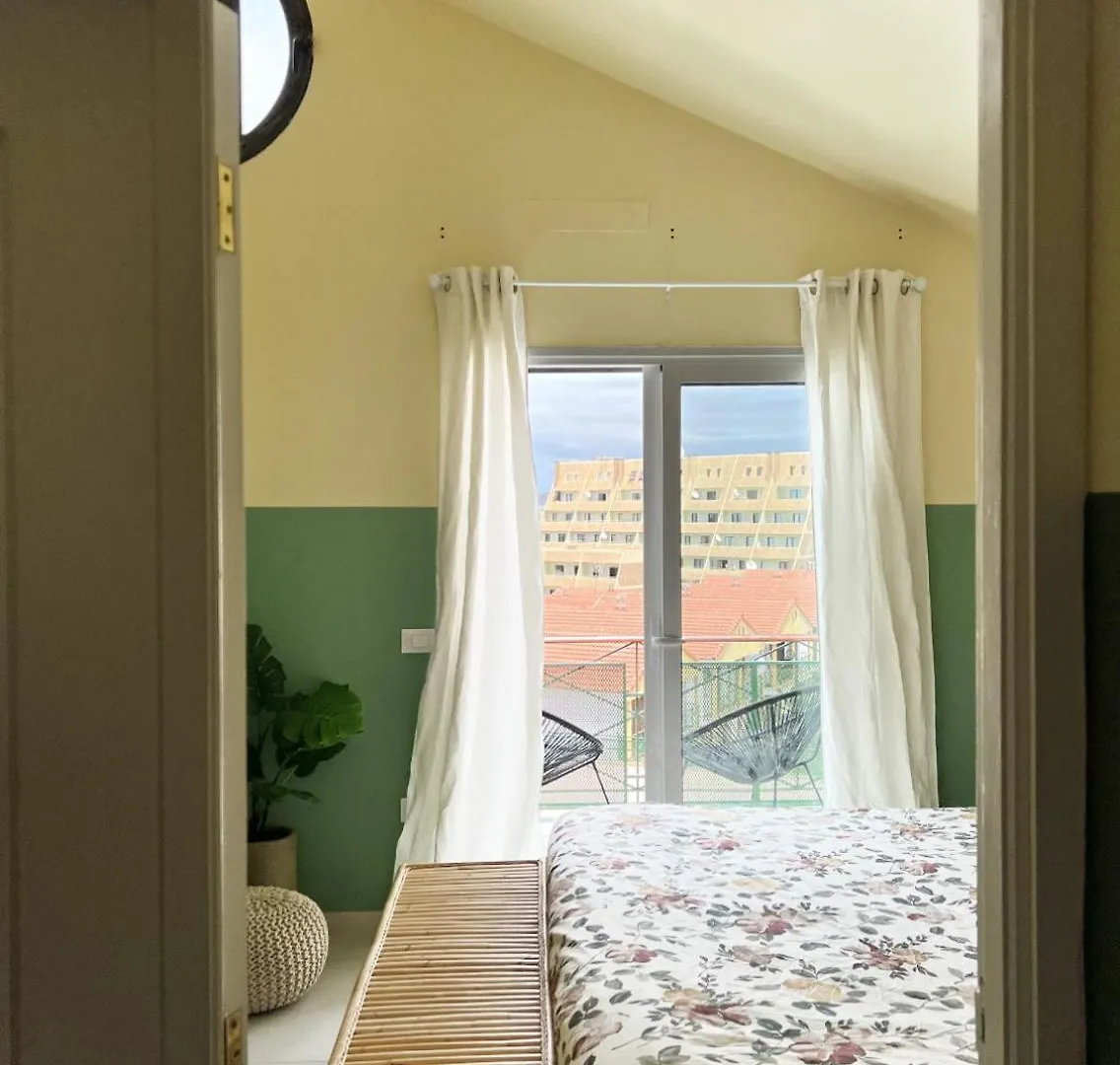 Patio Canario * Beach Escape / 2 Rooms, 2 Terraces & Pool Arona  Lägenhet